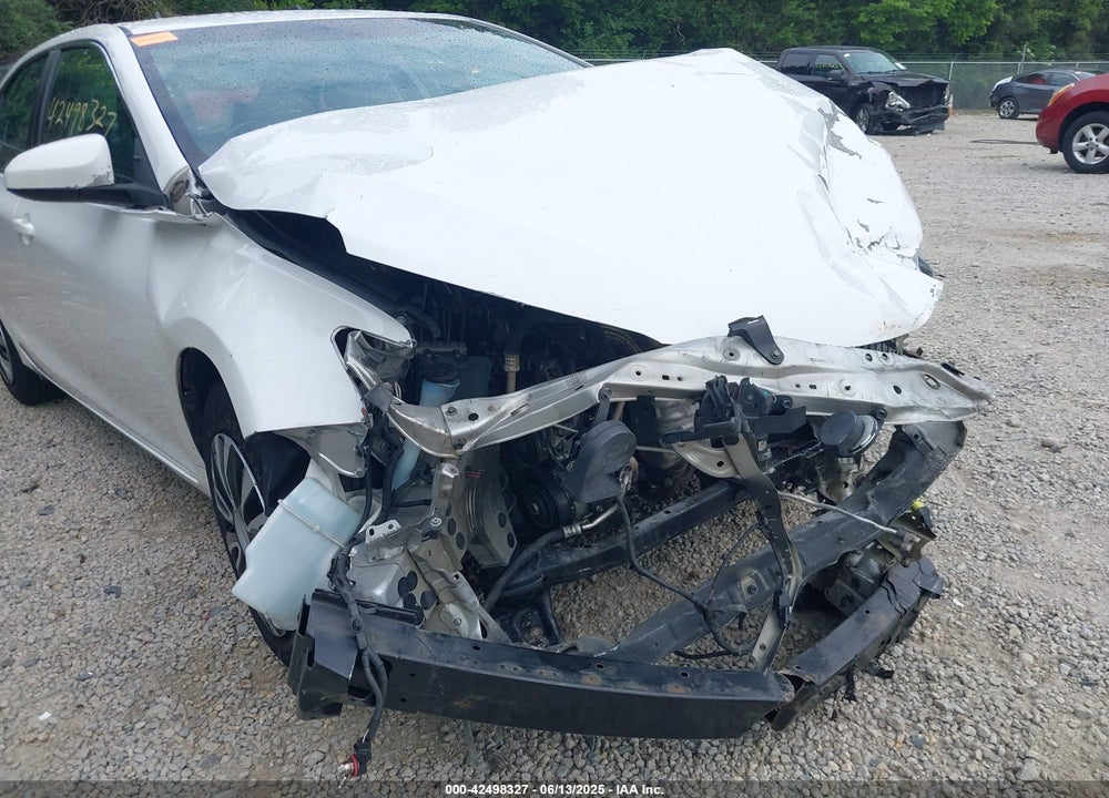 2016 TOYOTA CAMRY VIN: 4T4BF1FK5GR575205