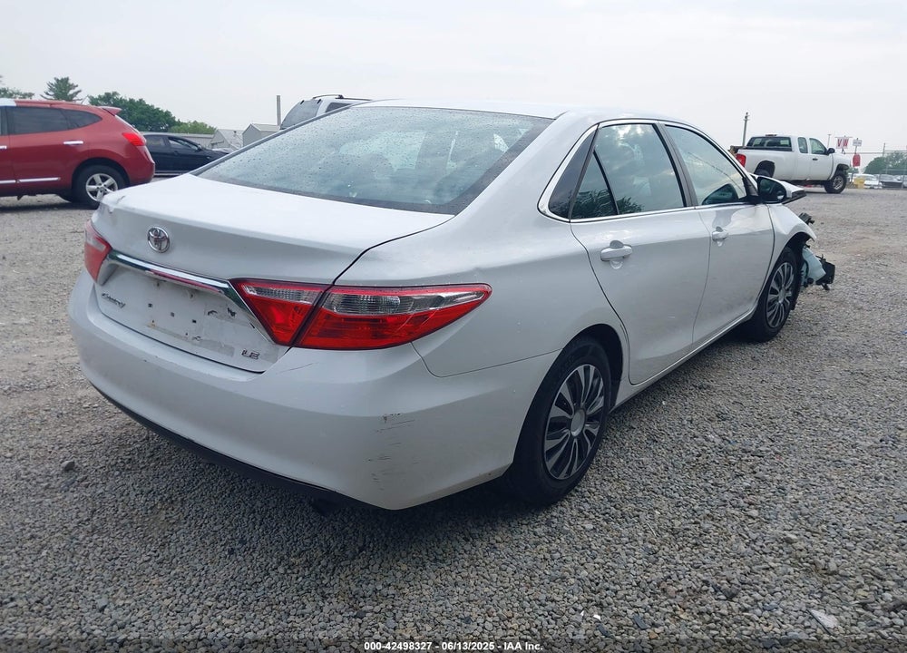 2016 TOYOTA CAMRY VIN: 4T4BF1FK5GR575205