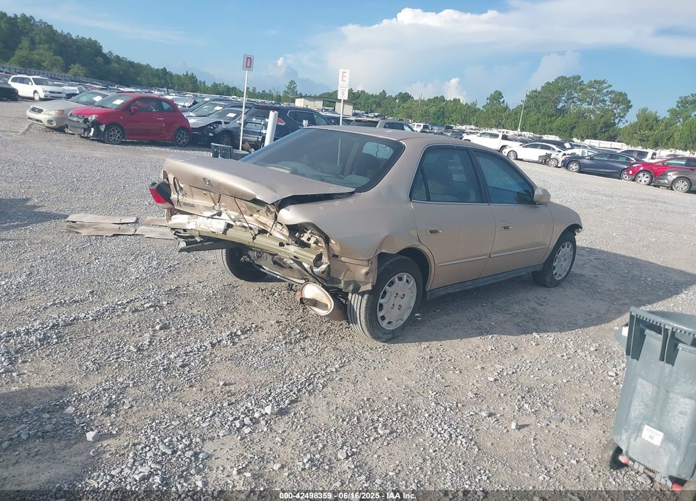 2002 HONDA ACCORD 2.3 LX VIN: 3HGCG56462G704901