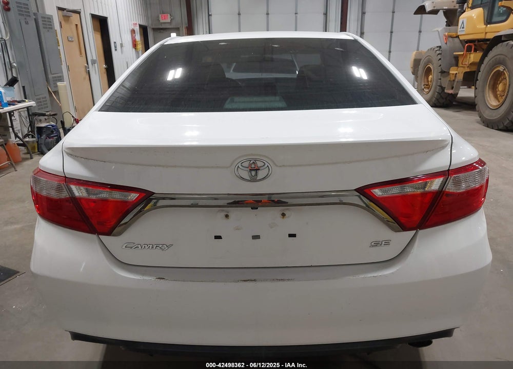 2016 TOYOTA CAMRY SE VIN: 4T1BF1FK5GU181343