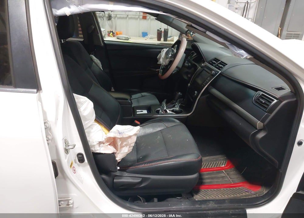 2016 TOYOTA CAMRY SE VIN: 4T1BF1FK5GU181343