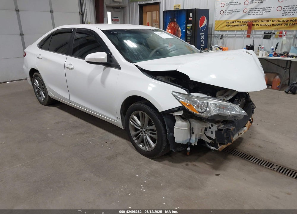 2016 TOYOTA CAMRY SE VIN: 4T1BF1FK5GU181343