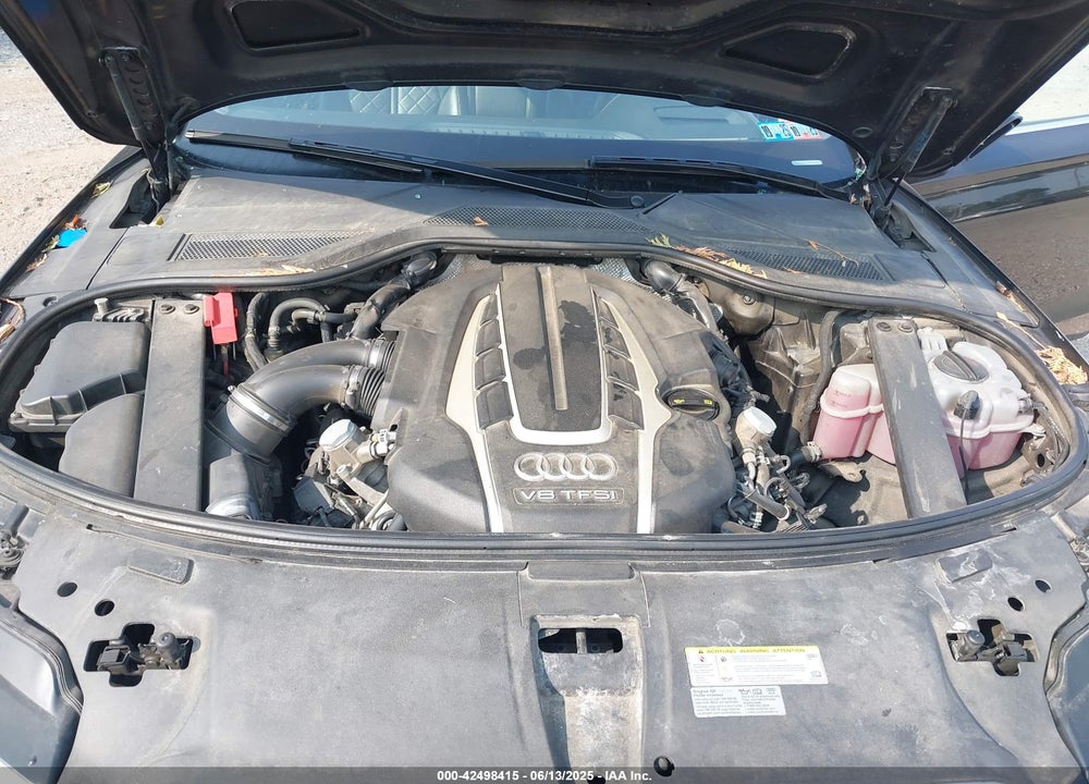 2015 AUDI A8 L VIN: WAU32AFD6FN031625