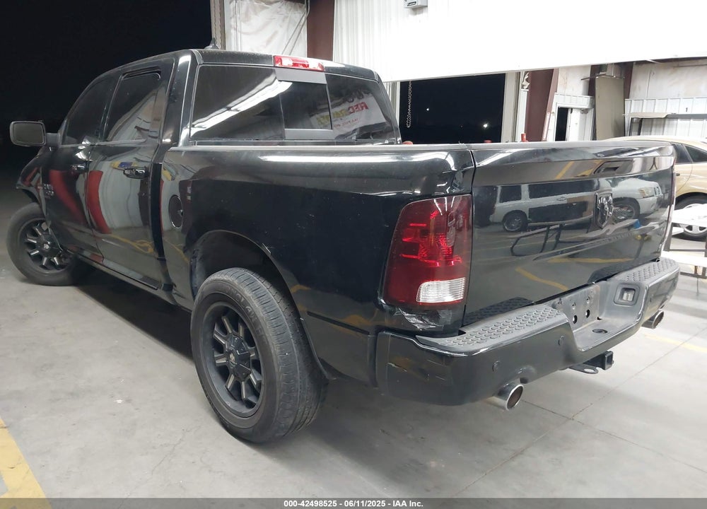 2019 RAM 1500 CLASSIC VIN: 1C6RR6LT9KS665239