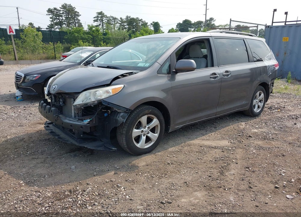 2011 TOYOTA SIENNA VIN: 5TDKK3DC8BS122713