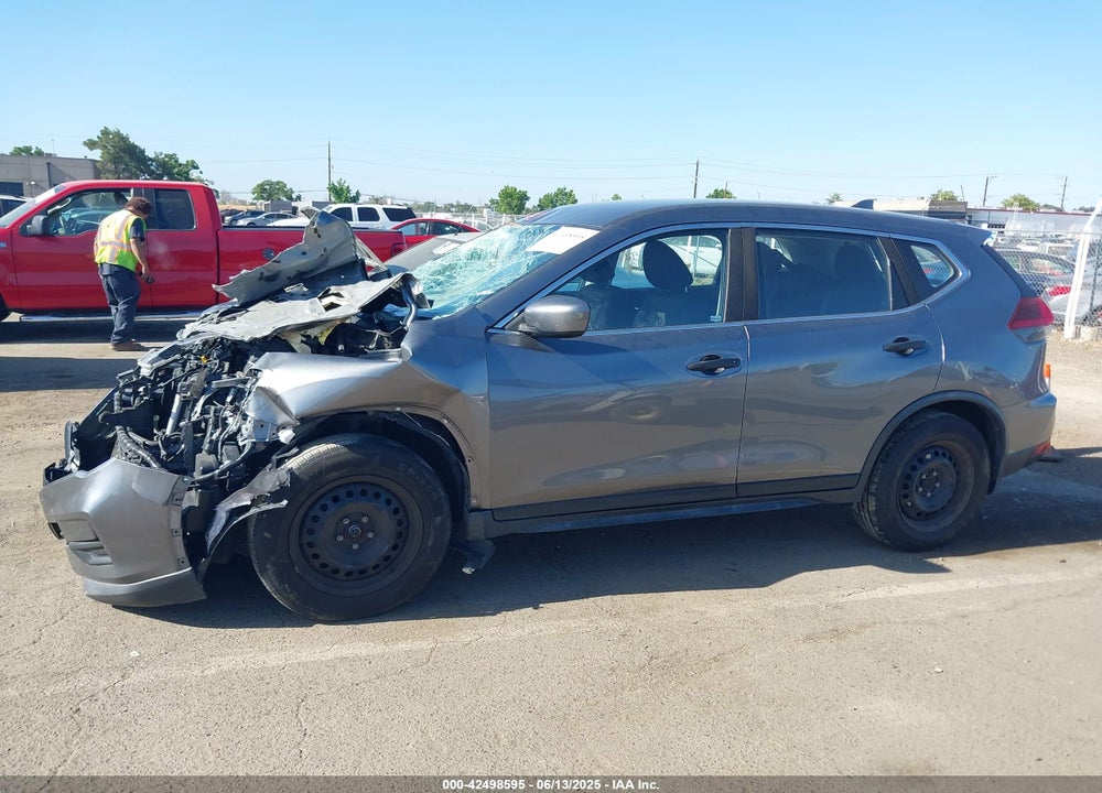 2018 NISSAN ROGUE VIN: JN8AT2MT3JW459277