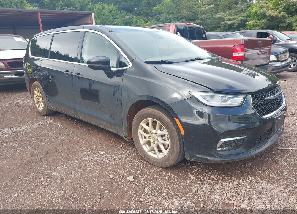 2023 CHRYSLER PACIFICA TOURING L VIN: 2C4RC1BG5PR560126