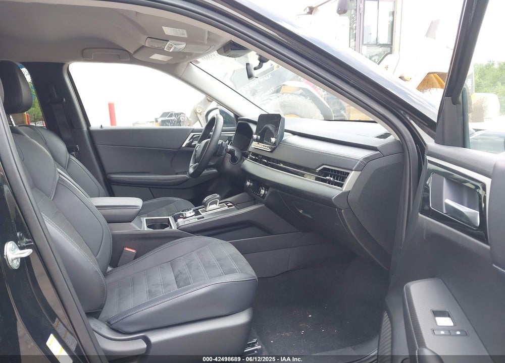 2024 MITSUBISHI OUTLANDER SE 2.5 2WD/SE BLACK EDITION S-AWC/SE BLACK EDITION W/PANO ROOF S-AWC VIN: JA4J3VA8XRZ060058