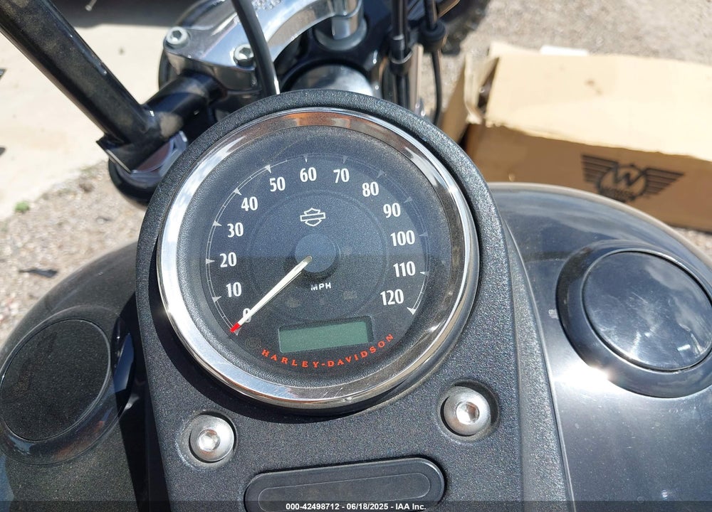 2014 HARLEY-DAVIDSON FXDB DYNA STREET BOB VIN: 1HD1GXM11EC328169