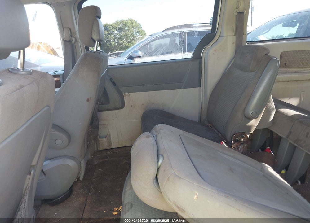 2010 CHRYSLER TOWN & COUNTRY TOURING VIN: 2A4RR5D19AR273534