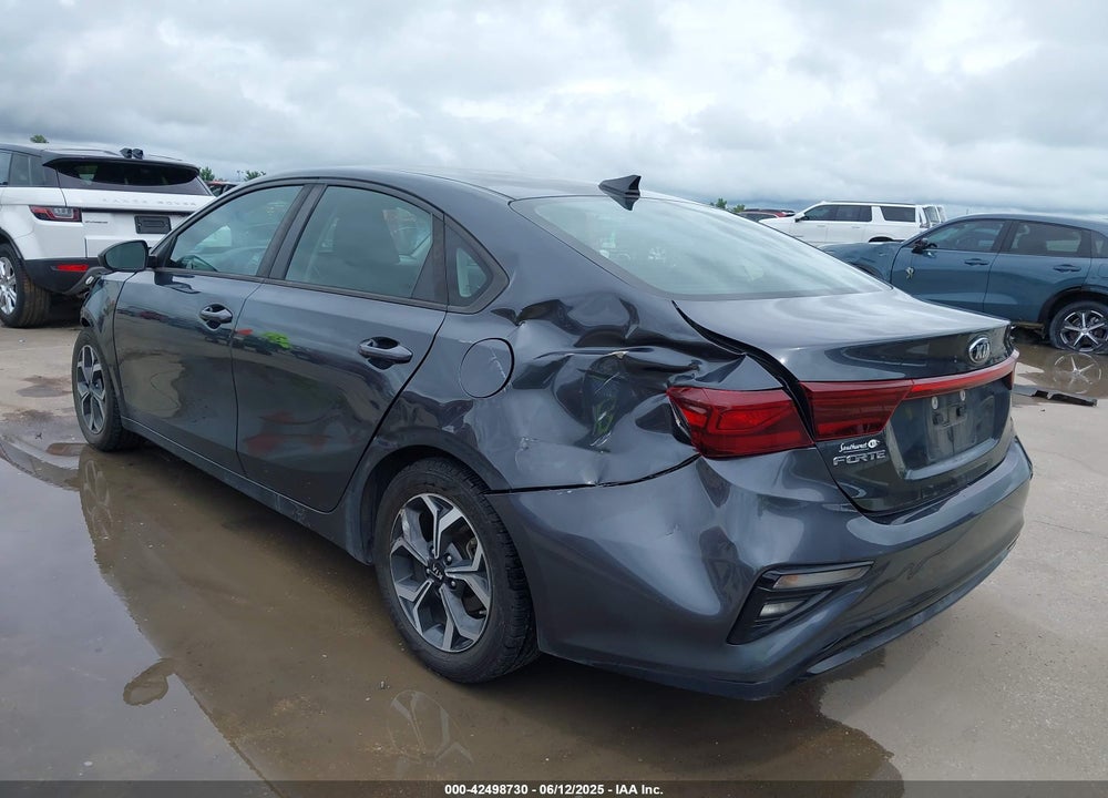 2019 KIA FORTE LXS VIN: 3KPF24AD4KE052030