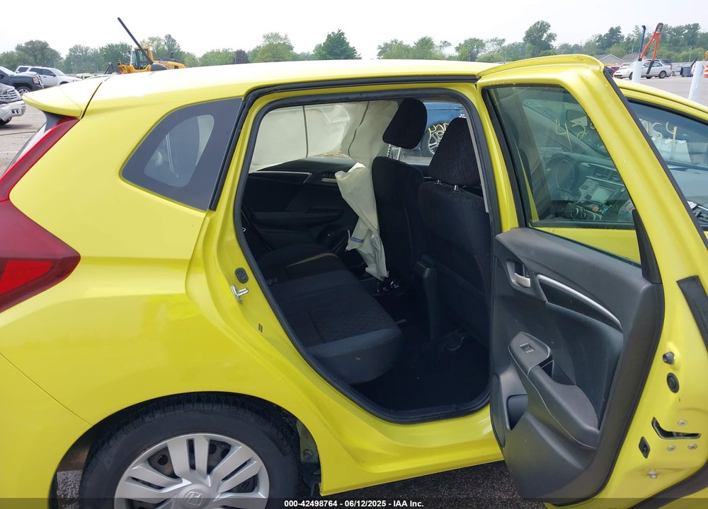 2016 HONDA FIT VIN: JHMGK5H56GX022798