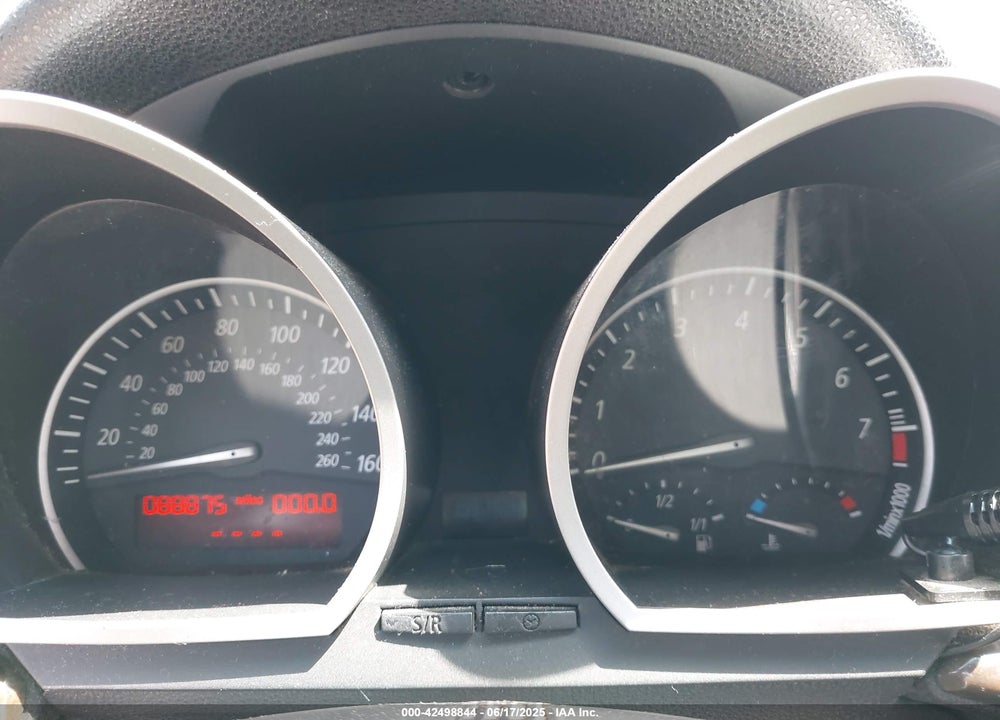 2006 BMW Z4 VIN: 4USBU53516LX00810