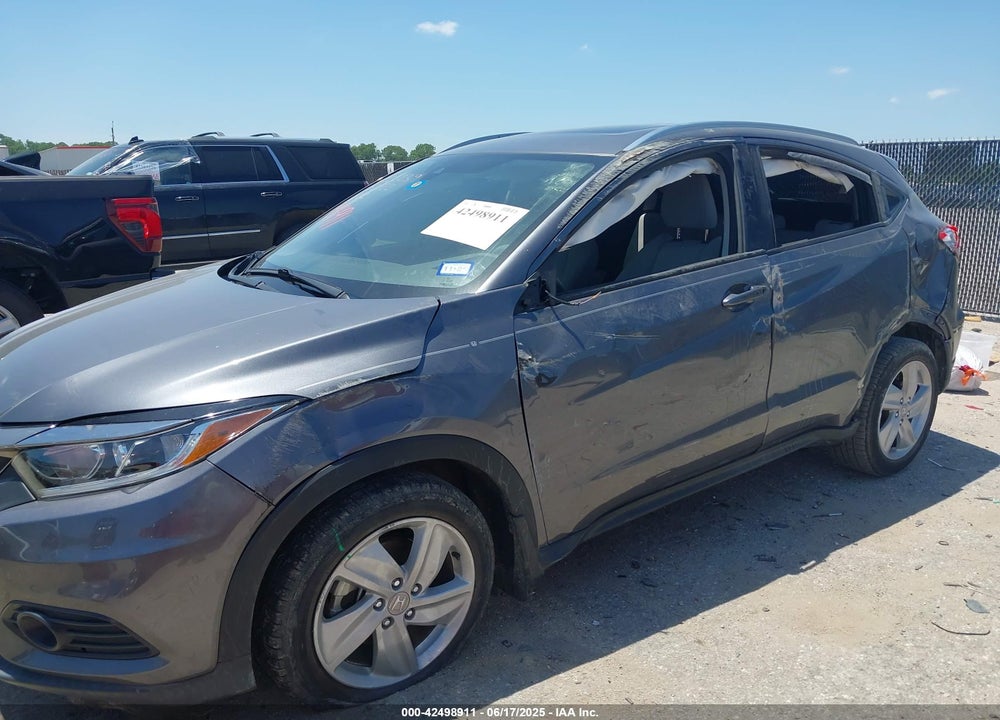 2019 HONDA HR-V VIN: 3CZRU5H50KM702922