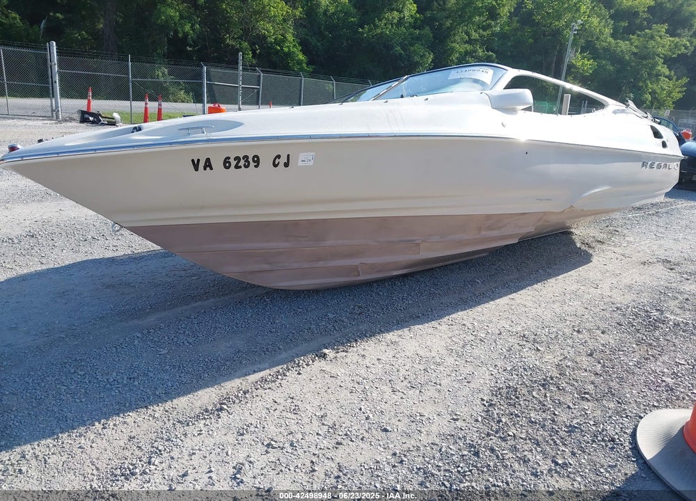 2000 REGAL 2100 LSR VIN: RGMFD701K900