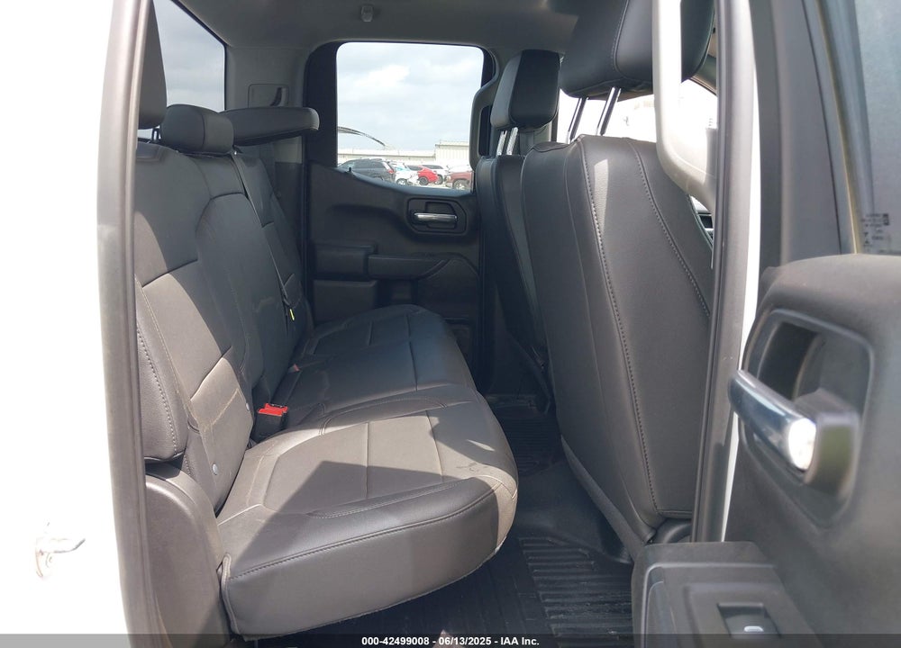 2021 CHEVROLET SILVERADO 1500 4WD DOUBLE CAB STANDARD BED WT VIN: 1GCRYAEF0MZ217181