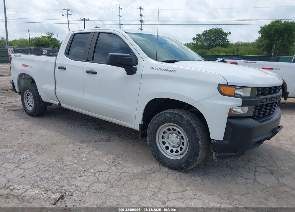2021 CHEVROLET SILVERADO 1500 4WD DOUBLE CAB STANDARD BED WT VIN: 1GCRYAEF0MZ217181