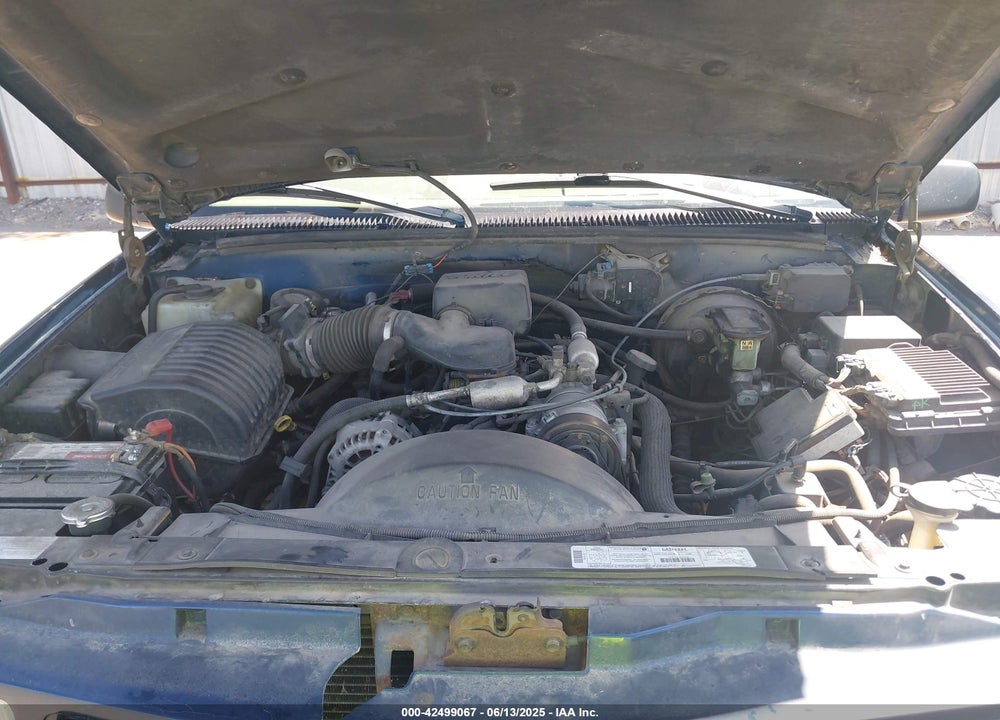 1998 GMC SUBURBAN 1500 VIN: 3GKFK16R3WG515941