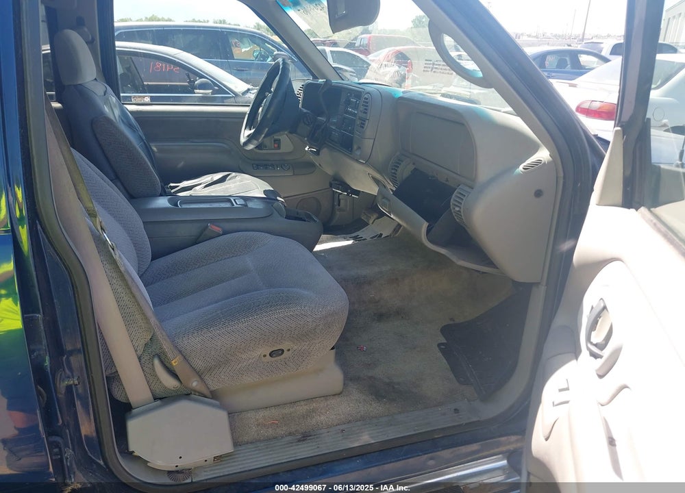 1998 GMC SUBURBAN 1500 VIN: 3GKFK16R3WG515941
