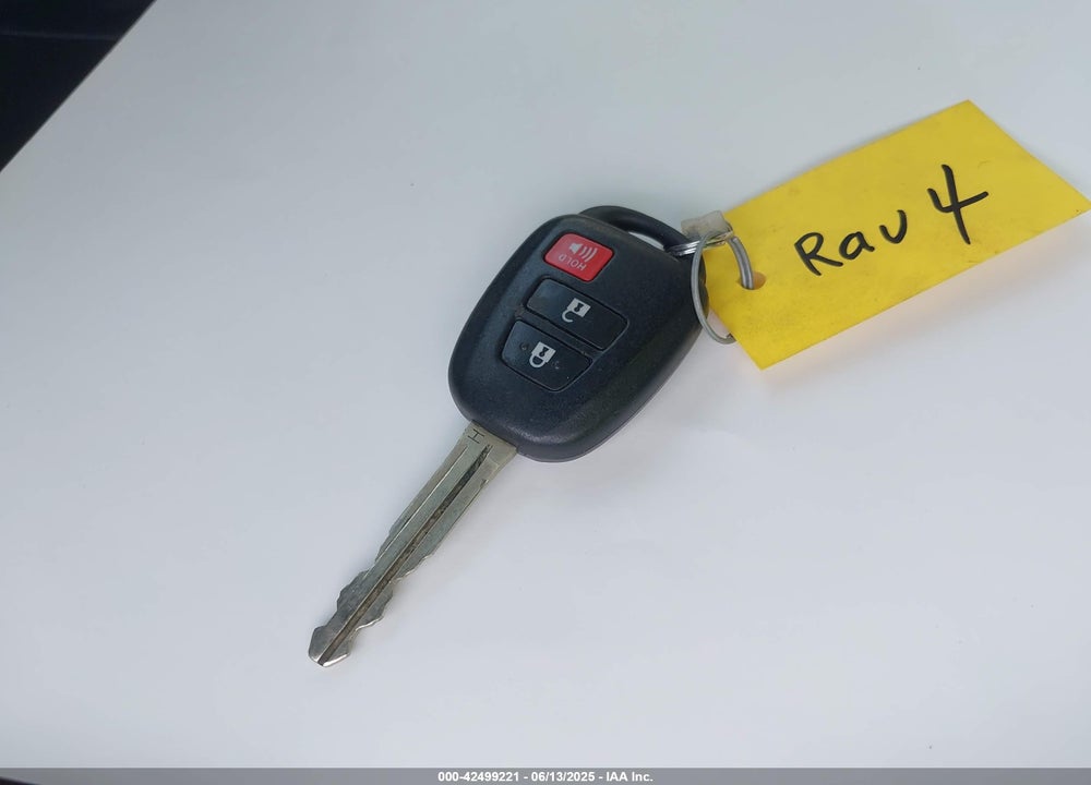 2013 TOYOTA RAV4 VIN: 2T3BFREV8DW075272