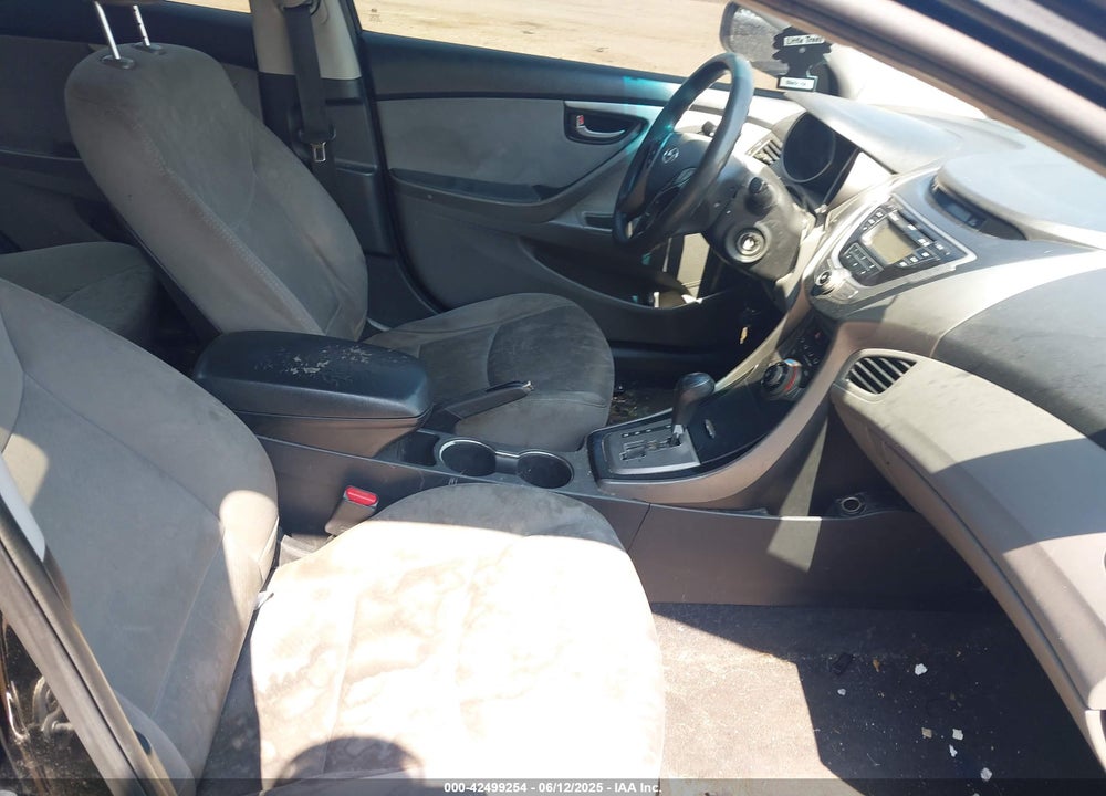 2013 HYUNDAI ELANTRA VIN: KMHDH4AEXDU530711