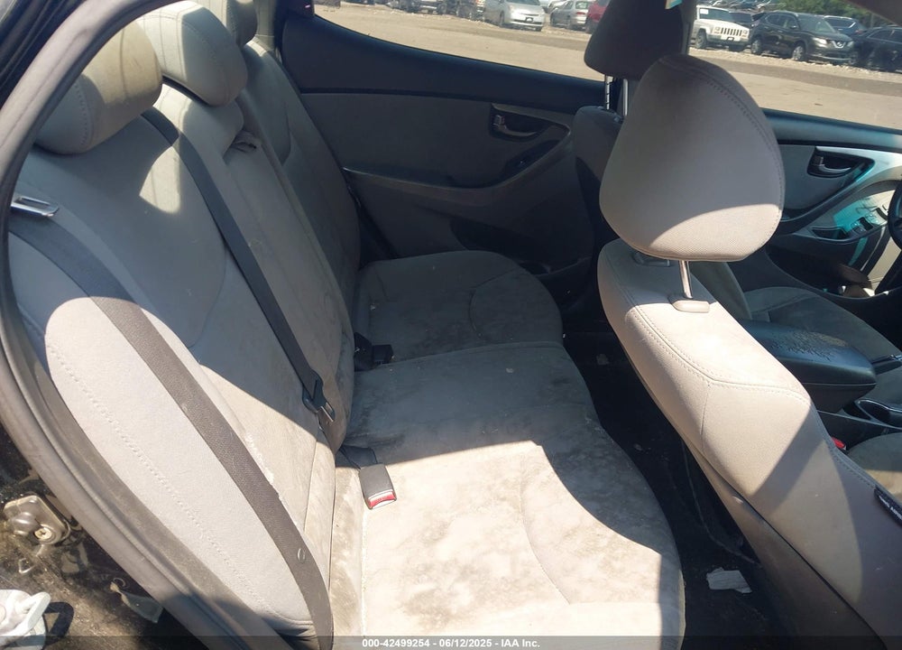 2013 HYUNDAI ELANTRA VIN: KMHDH4AEXDU530711