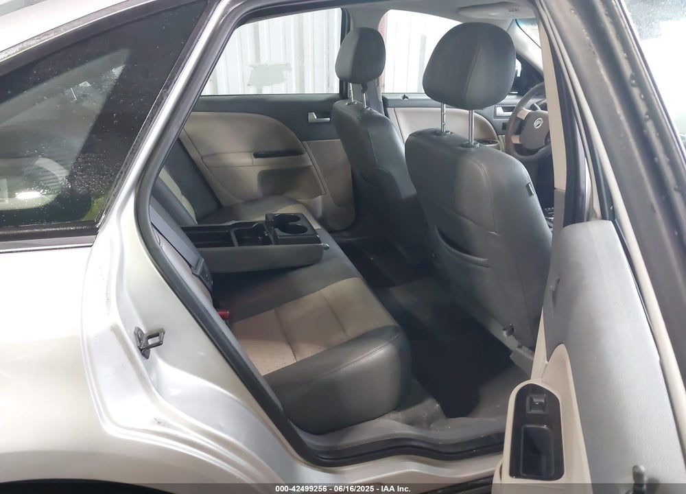 2008 MERCURY SABLE VIN: 1MEHM42W68G607716