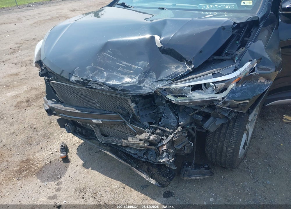 2017 HYUNDAI SANTA FE VIN: KM8SRDHF1HU168180