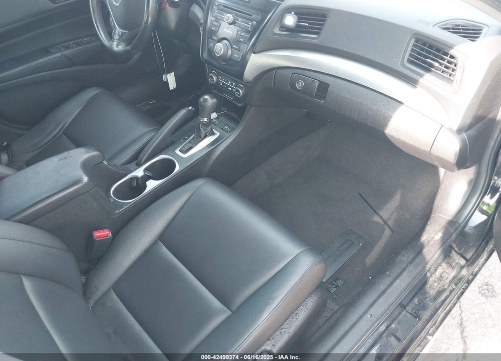2016 ACURA ILX VIN: 19UDE2F31GA024149