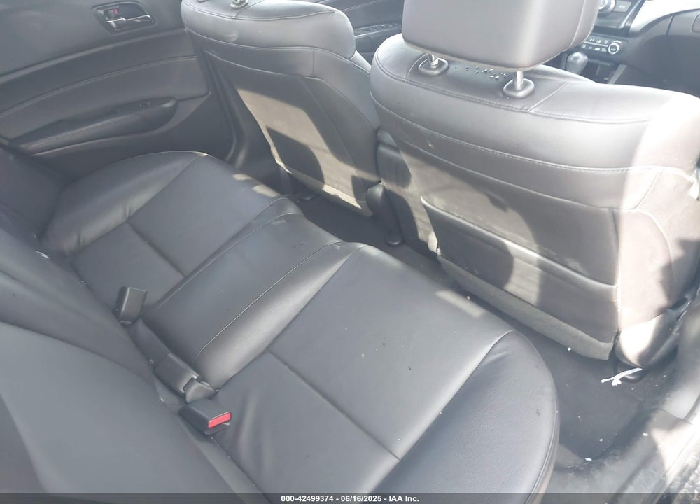 2016 ACURA ILX VIN: 19UDE2F31GA024149