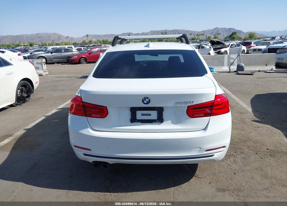 2017 BMW 3 SERIES VIN: WBA8B9G57HNU09370