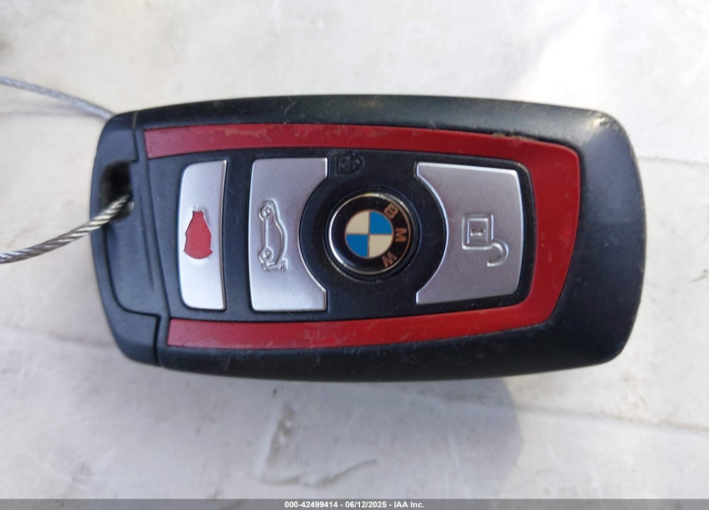2017 BMW 3 SERIES VIN: WBA8B9G57HNU09370