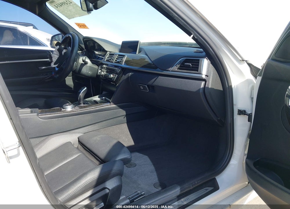 2017 BMW 3 SERIES VIN: WBA8B9G57HNU09370