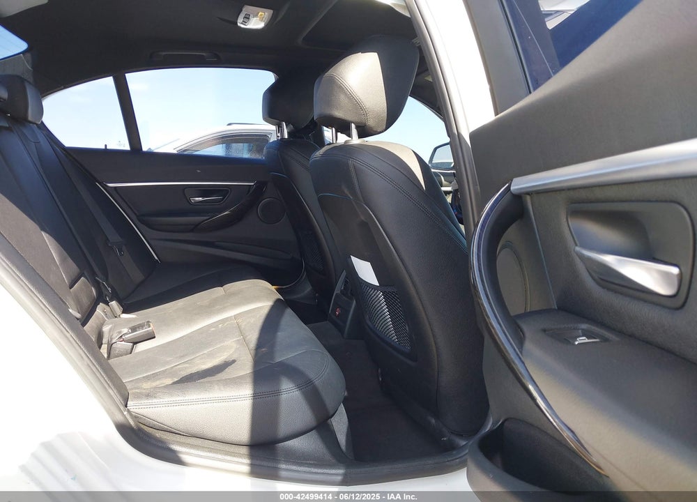 2017 BMW 3 SERIES VIN: WBA8B9G57HNU09370