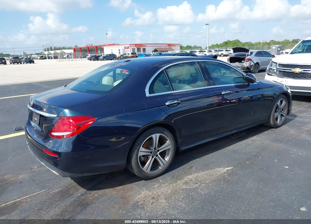 2018 MERCEDES-BENZ E 300 VIN: WDDZF4JB2JA460520