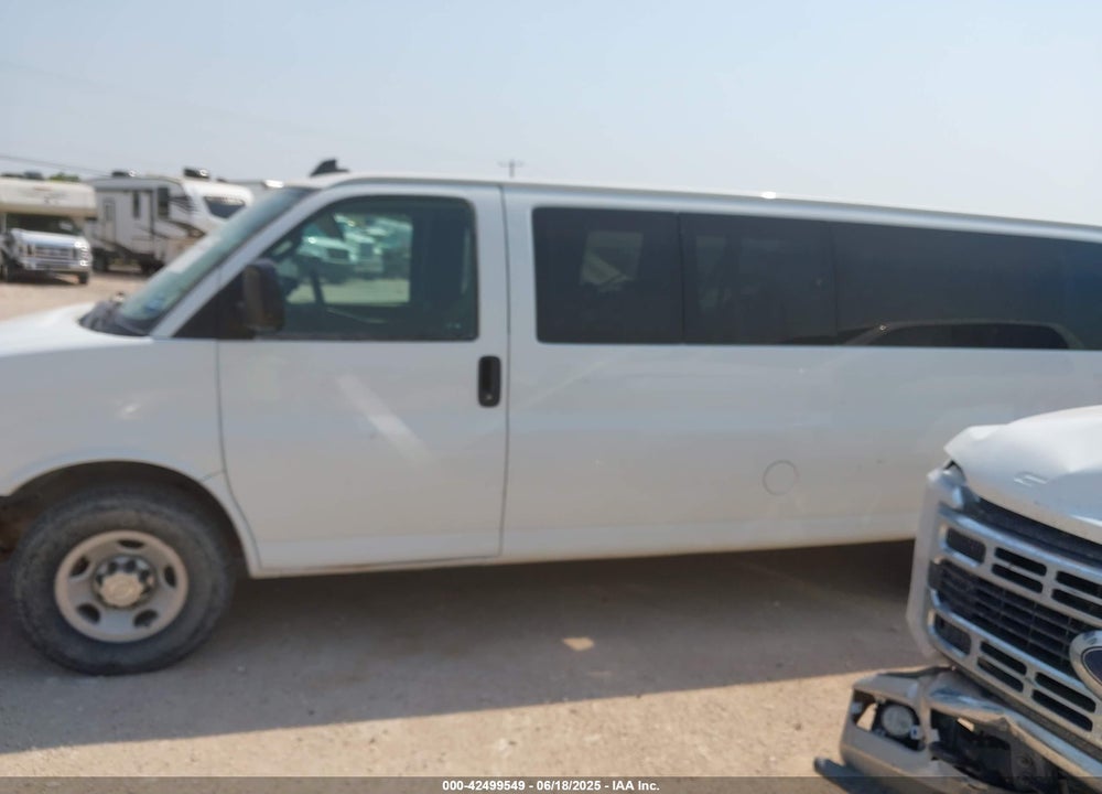 2020 CHEVROLET EXPRESS PASSENGER VIN: 1GAZGPFP6L1230617
