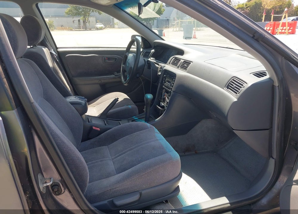 1999 TOYOTA CAMRY VIN: JT2BF22K1X0183641