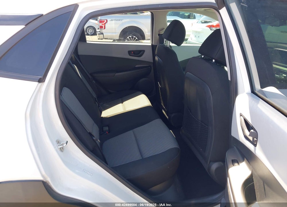 2018 HYUNDAI KONA VIN: KM8K62AA9JU131282