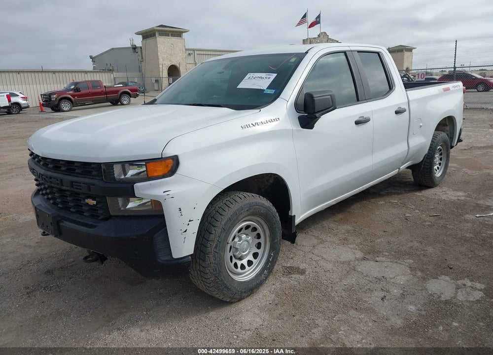 2021 CHEVROLET SILVERADO 1500 4WD DOUBLE CAB STANDARD BED WT VIN: 1GCRYAEF0MZ218153