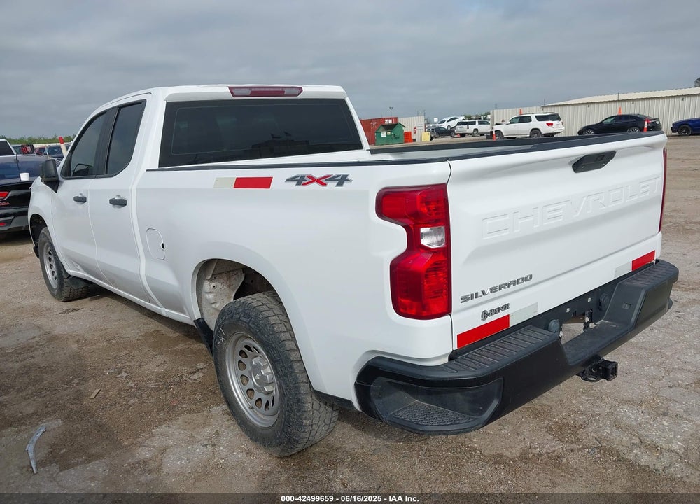 2021 CHEVROLET SILVERADO 1500 4WD DOUBLE CAB STANDARD BED WT VIN: 1GCRYAEF0MZ218153