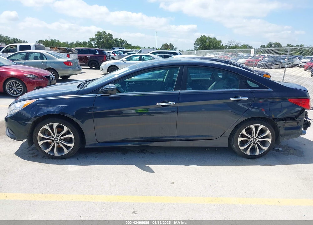 2014 HYUNDAI SONATA VIN: 5NPEC4AB2EH834527