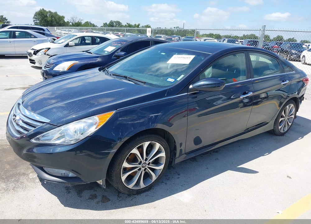 2014 HYUNDAI SONATA VIN: 5NPEC4AB2EH834527