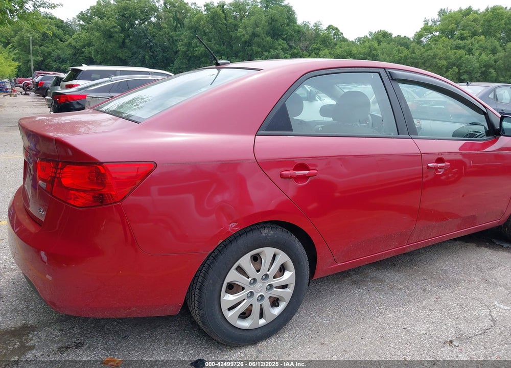 2013 KIA FORTE VIN: KNAFU4A21D5700900