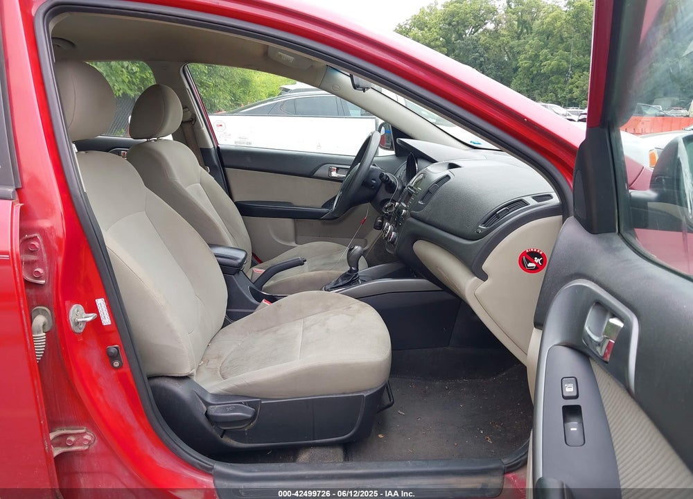 2013 KIA FORTE VIN: KNAFU4A21D5700900