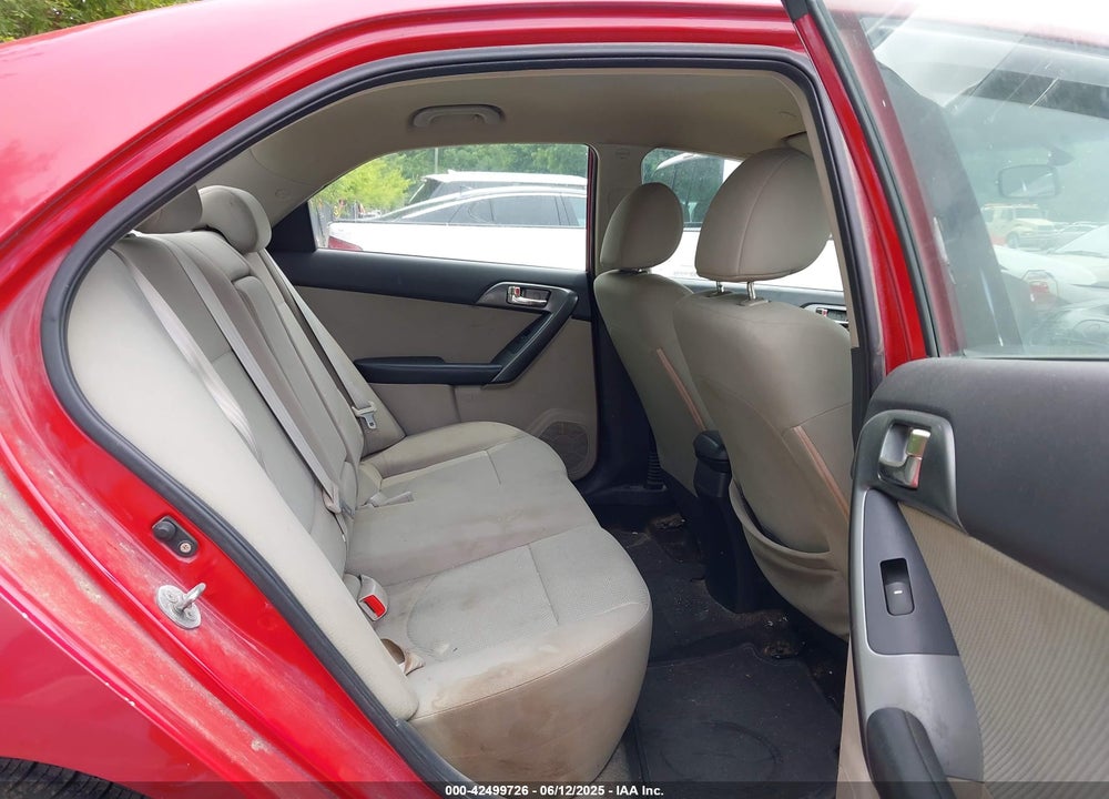 2013 KIA FORTE VIN: KNAFU4A21D5700900