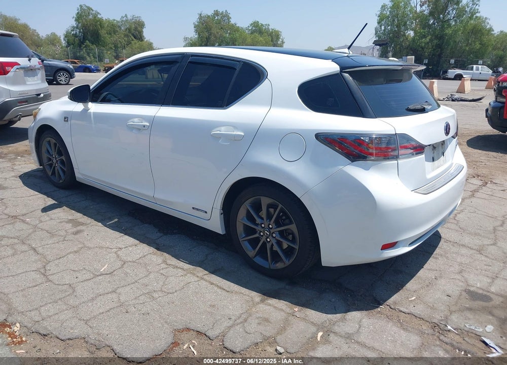 2013 LEXUS CT 200H VIN: JTHKD5BH2D2157292