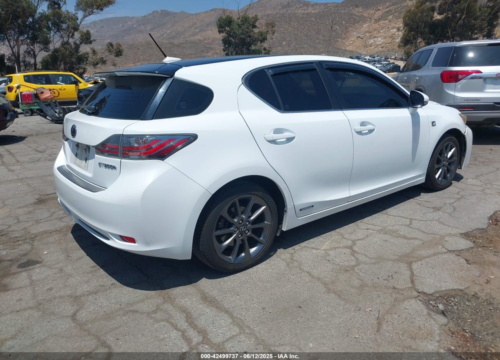2013 LEXUS CT 200H VIN: JTHKD5BH2D2157292