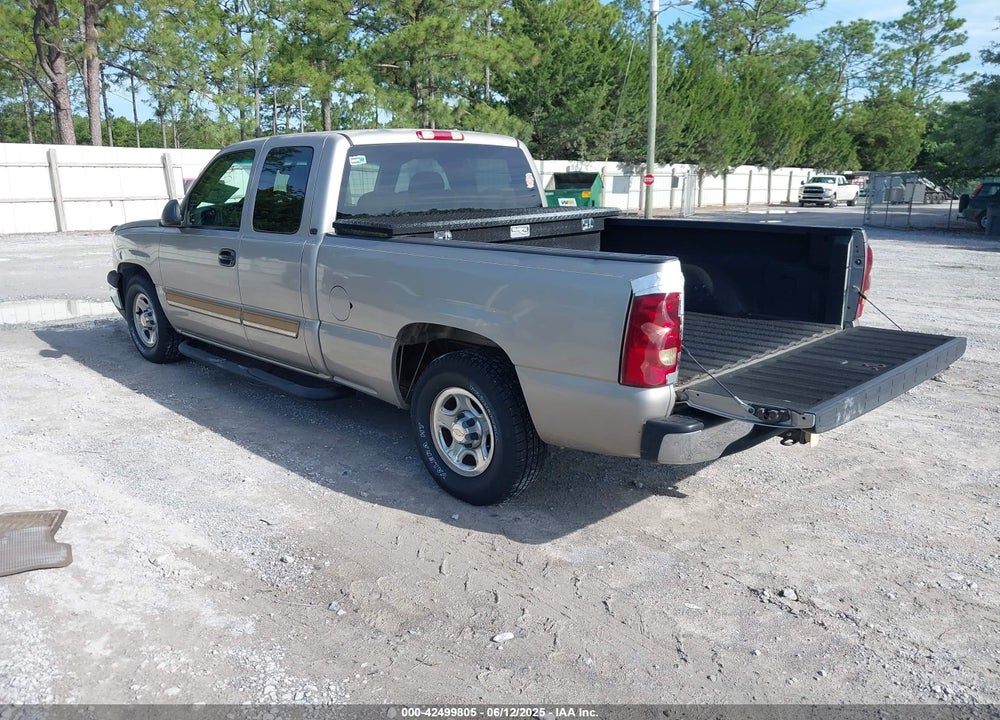2003 CHEVROLET SILVERADO 1500 LS VIN: 2GCEC19V231299839