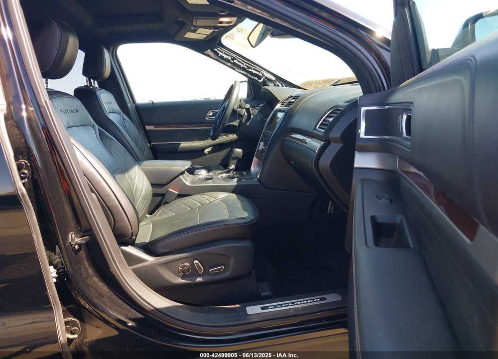 2018 FORD EXPLORER VIN: 1FM5K8HT0JGB32399