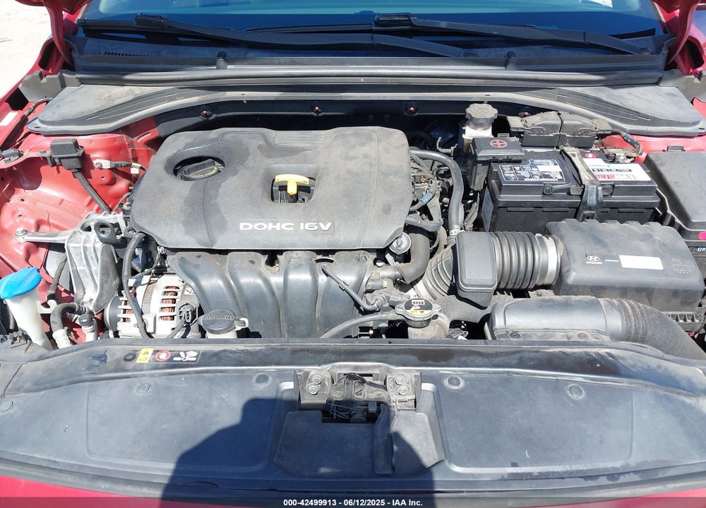 2017 HYUNDAI ELANTRA VIN: KMHD74LF8HU114266